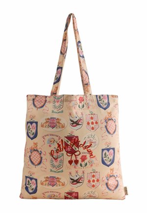 Sac cabas en tissu avec de longues poignées, orné d’un écusson pastel et d’un motif floral avec de petites illustrations d’animaux et le logo rouge Cath Kidston.