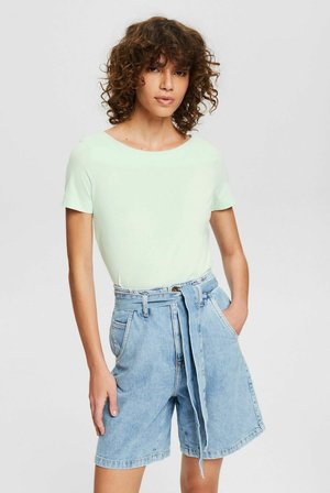 Basic T-shirt - pastel green