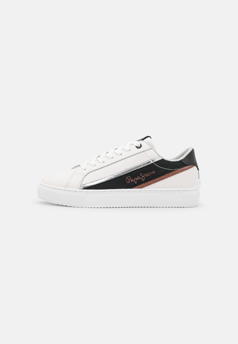 Sneakers low
