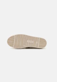 Gabor Trainers - limette