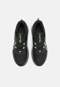 ASICS SCOUT 3 - Chaussures de running - black/illuminate green