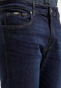 Niewybrane, ciemnoniebieski