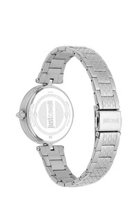 Orologio in acciaio inox argentato con cassa rotonda, cinturino testurizzato e logo del marchio inciso. Caratterizzato da una finitura liscia e chiusura regolabile.