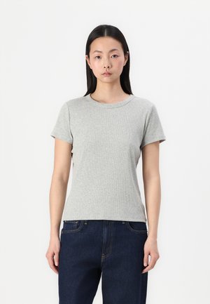- T-shirt basic