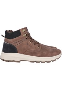 Braune Lederstiefeletten mit schwarzen Akzenten, gepolstertem Kragen, Metallösen und einer dicken weißen Sohle, die eine strukturierte Oberfläche für besseren Halt bietet.