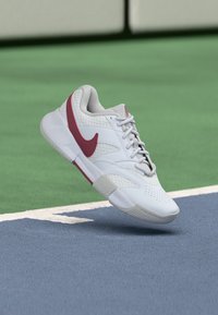 Niet geselecteerd, white/pink smoke/vast grey