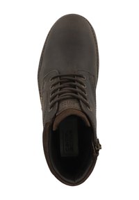 Bottine en cuir marron à bout rond, à lacets, finition texturée et fermeture éclair sur le côté. L'intérieur présente une semelle intérieure de marque.