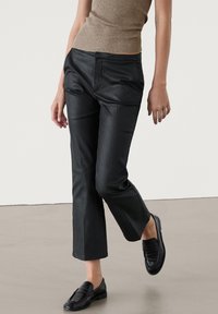 Massimo Dutti Tygbyxor - black