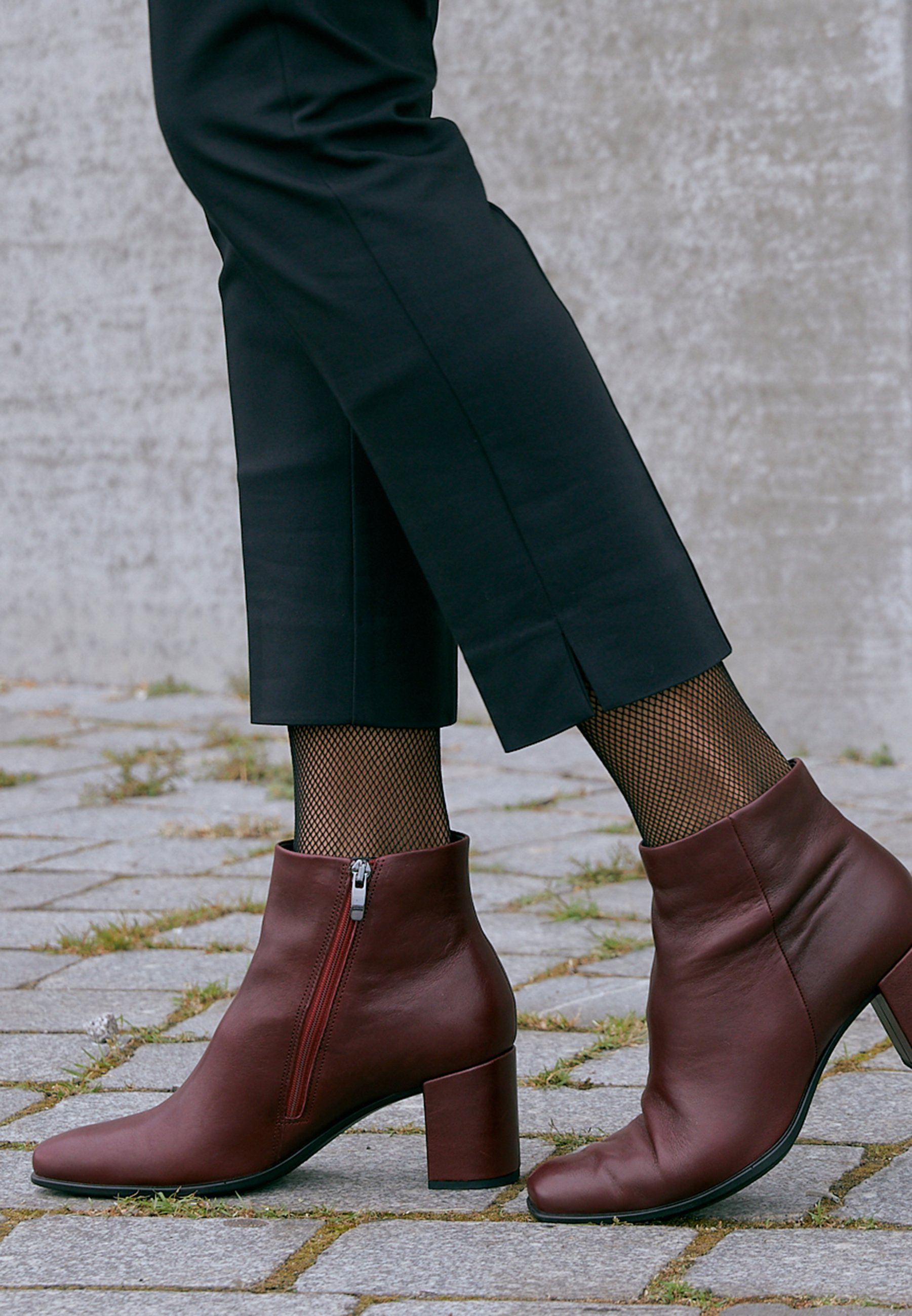 ecco shape square 35