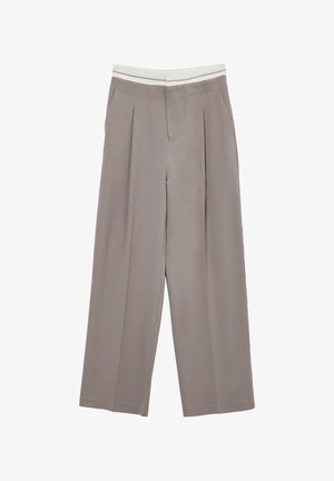 Pantaloni a gamba larga in tessuto grigio chiaro, con vita piatta e una striscia bianca, pinces e una texture liscia e fluida.