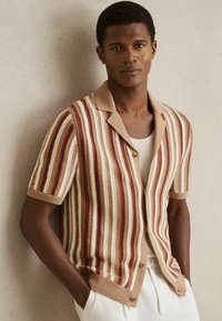 Reiss REGULAR FIT - CARRINGTON STRIPE CUBAN  - Skjorter - camel multi