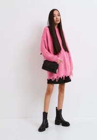 Thumbnail Image 2
