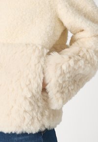 LIU JO GIUBBOTTO  - Veste d'hiver - bianco lana