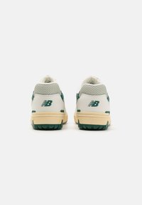 New Balance 550 UNISEX - Sneaker low - off-white/beige/green