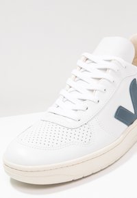 Veja V-10 - Sapatilhas - extra white/nautico pekin