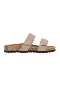 Sandal med två justerbara kviltade remmar i ljusbeige, korkmellansula och en texturerad svart gummisula för grepp.