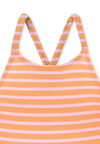 Badpak met oranje en roze horizontale strepen. Heeft verstelbare gekruiste bandjes en elastisch materiaal voor comfort.