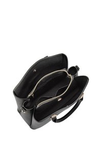 Zwarte leren handtas met dubbele compartimenten, ritssluiting en gouden hardware accenten. Getextureerde buitenkant en gladde binnenvoering.