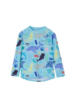 Chemise bleue claire à manches longues pour enfants avec des créatures marines colorées et dessin animé, comprenant des baleines, des calamars, des étoiles de mer, des crabes et des hippocampes.