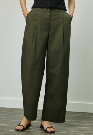 Next, TALL FIT - PLEATED BARREL LEG CHINO TROUSERS  . - Trousers - khaki green