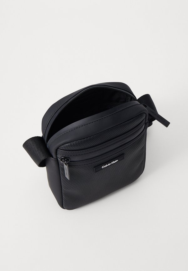 ESSENTIAL REPORTER - Cross body bag4