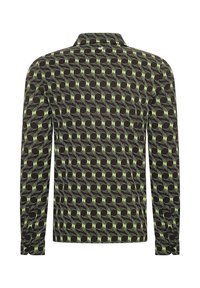 Camisa de manga larga en marrón oscuro con un patrón geométrico verde. Cuenta con un collar puntiagudo y puños abotonados. Tejido suave y texturizado.