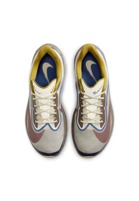 Nike Performance ZOOM FLY 6 PRM - Chaussures de running sur route - light bone cave stone blue void burgundy crush