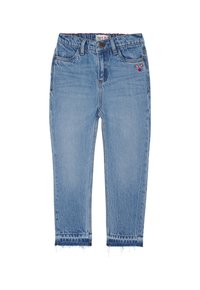 Jasnoniebieskie dżinsy o prostym kroju, z postrzępionymi brzegami, widocznym przeszyciem oraz dekoracyjnym haftem w pobliżu kieszeni.