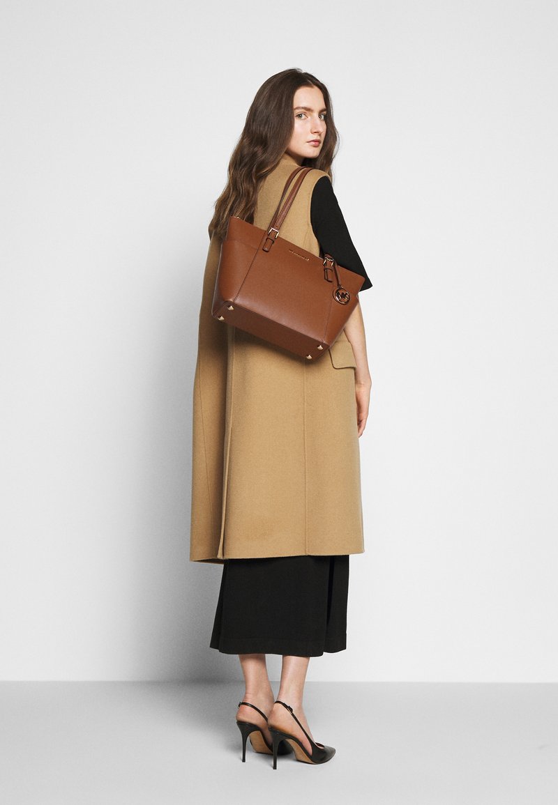 MICHAEL Michael Kors JET ITEM TOTE - Rankinė - luggage