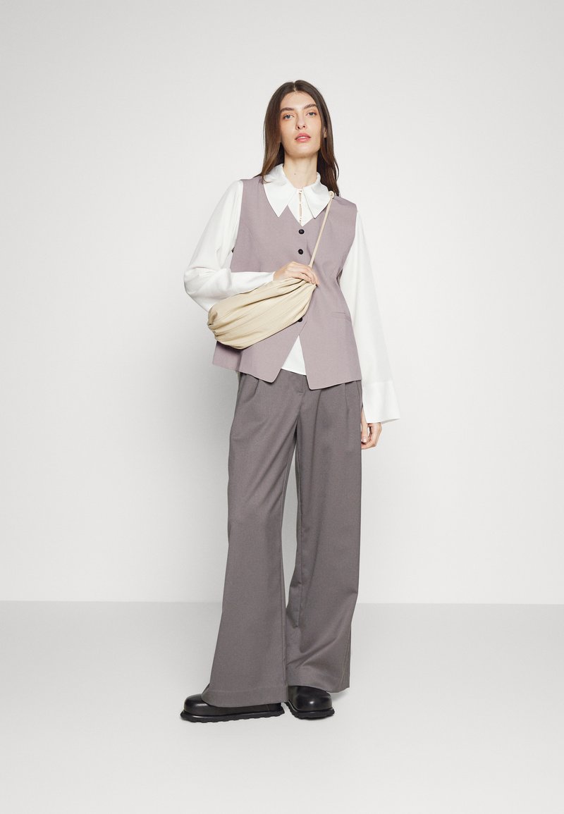 Damen Leichte Jacken | Libertine-Libertine BEHIND Weste taupe - BW73711 Damen Leichte Jacken | Libertine-Libertine BEHIND Weste taupe - BW73711