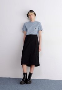 Thumbnail Image 2