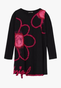 Czarny longsleeve T-shirt z dużymi różowymi wzorami kwiatów z teksturowanym konturem i akcentami, w tym stylizowanym tekstem na dolnym brzegu.