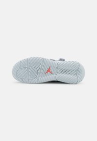 Jordan JORDAN MA2 - Sapatilhas - wolf grey/black/metallic silver/pure platinum/infrared 23