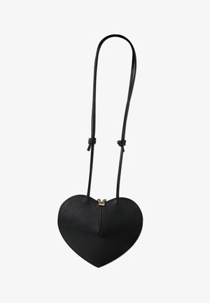 Zwarte leren, hartvormige schoudertas met een ritsluiting, verstelbare banden en een gestructureerde afwerking.