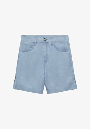 Svetlo modri denim kratki hlače z gumbom za zapiranje, sprednjimi žepi in stranskimi razporki na robu za lažje gibanje. Gladka tekstura.