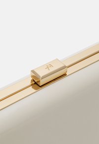 Anna Field Clutch - off-white