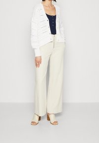 Tommy Hilfiger Kofta - off-white