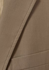 Reiss REGULAR FIT HOPE brązowy