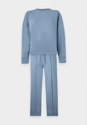Anna Field, SET - Φόρμα - windward blue
