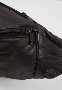 Urban Classics PUFFER SHOULDER BAG - Sac banane - black