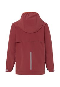 Giacca impermeabile rossa con cappuccio, dotata di una patta sul retro, strisce riflettenti sui lati inferiori e polsini elasticizzati.