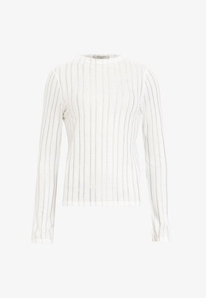 Haut à manches longues blanc avec des rayures verticales grises claires, col rond et un tissu doux et texturé. Design ajusté avec un ourlet droit.