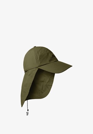 Olivengrüne Outdoor-Mütze mit breitem Schild, verlängertem Nackenflügel zum Sonnenschutz und einem Zugband zur Anpassung. Gesticktes Logo-Detail.