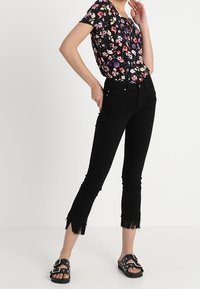 Vero Moda Blusa - black