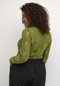 Kaffe Curve NIKOLINE - Pluus - calla green