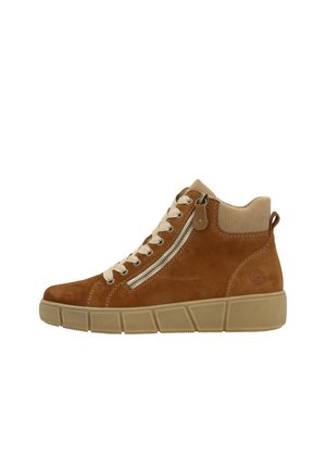Baskets montantes en suede marron avec une cheville côtelée beige, lacets crème et détail de fermeture éclair sur le côté. Semelle en caoutchouc épaisse avec un motif texturé.