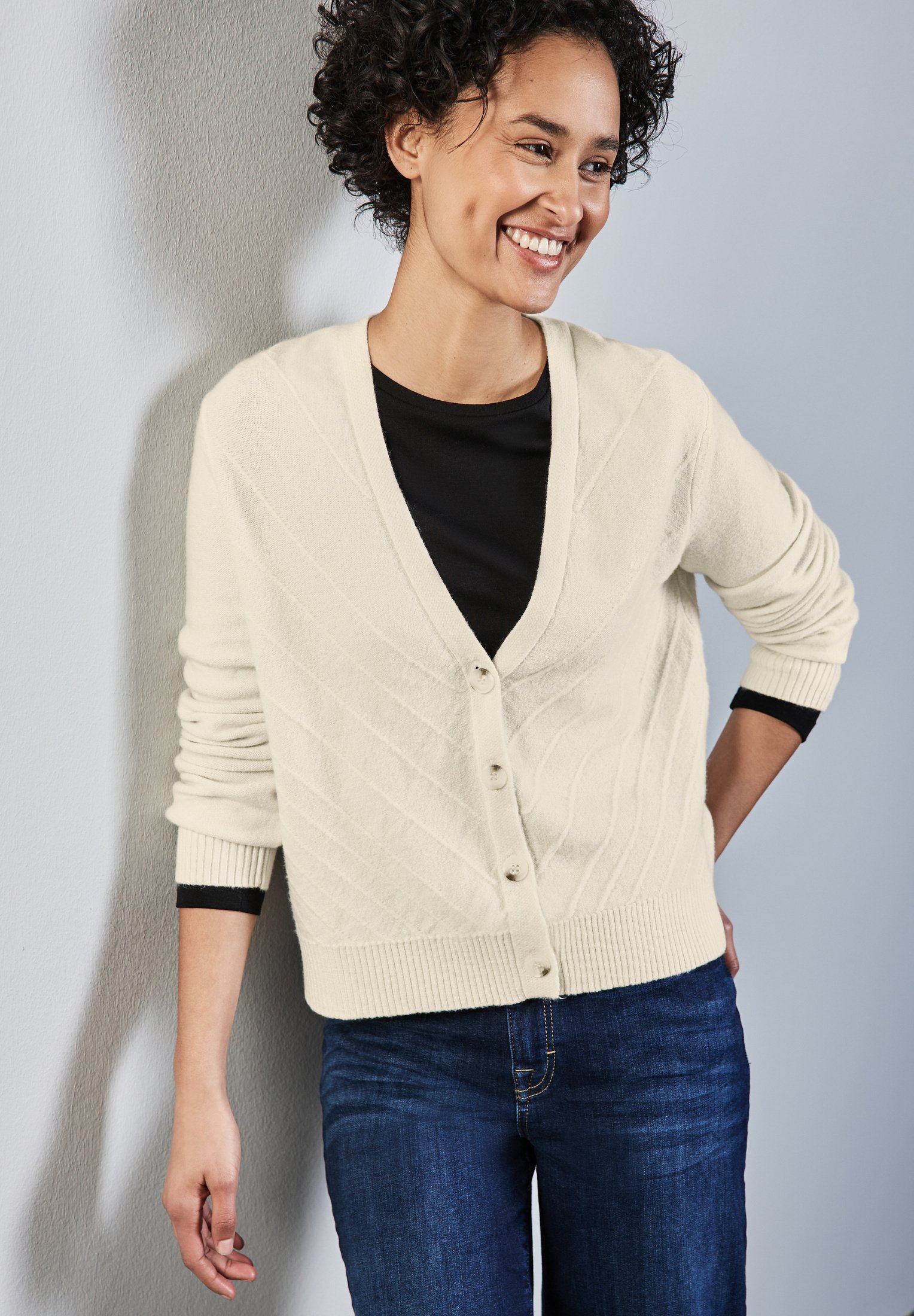 Street One Cardigan Strutturato Da Donna Con Scollo A V E Maniche Lunghe, Morbido Mix Di Materiali