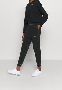 Nike Performance Trainingsbroek - black