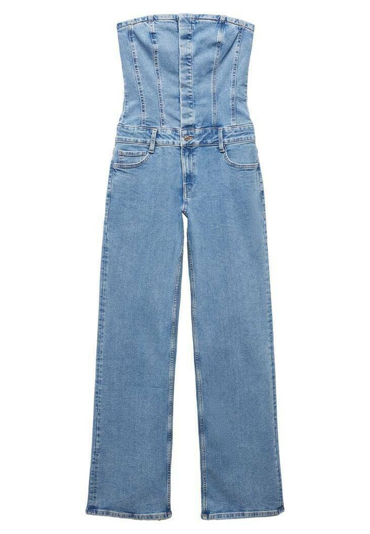 Un mono de denim azul claro con un top de estilo corsé, piernas rectas y detalles de costura sutiles. Cuenta con dos bolsillos frontales y cierre de cremallera.