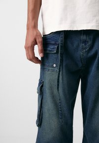 Don't Waste Culture REZO UNISEX - Laza szabású farmerek - dark blue